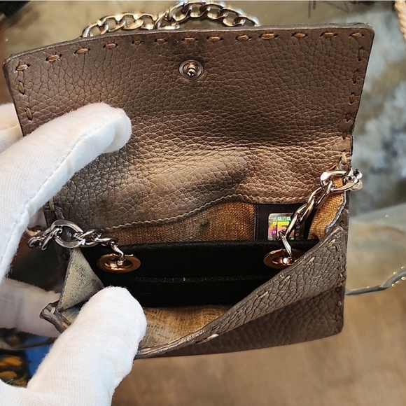 Fendi Gold Tan Wallet On An Unbranded Chain - Picture 12 of 12